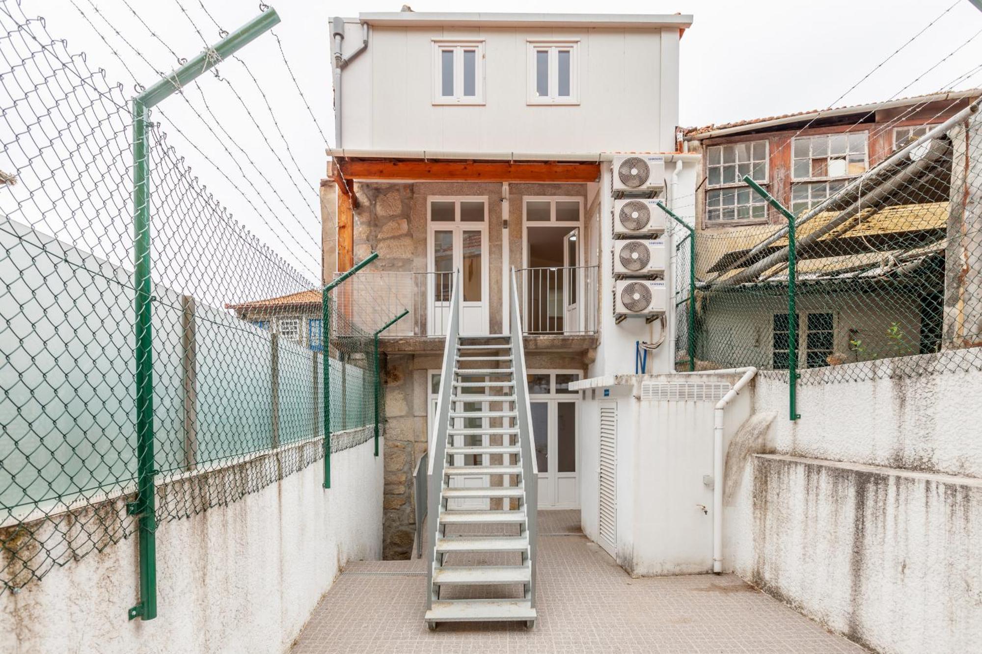Villa Apartments & Suites Порту Экстерьер фото